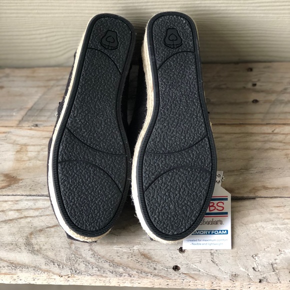 Sketchers Bob Wedge Canvas Shoe - Picture 5 of 6